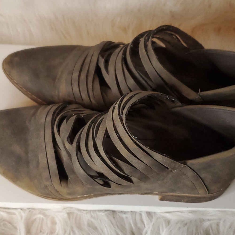 Shredded booties - Picture 4 of 6